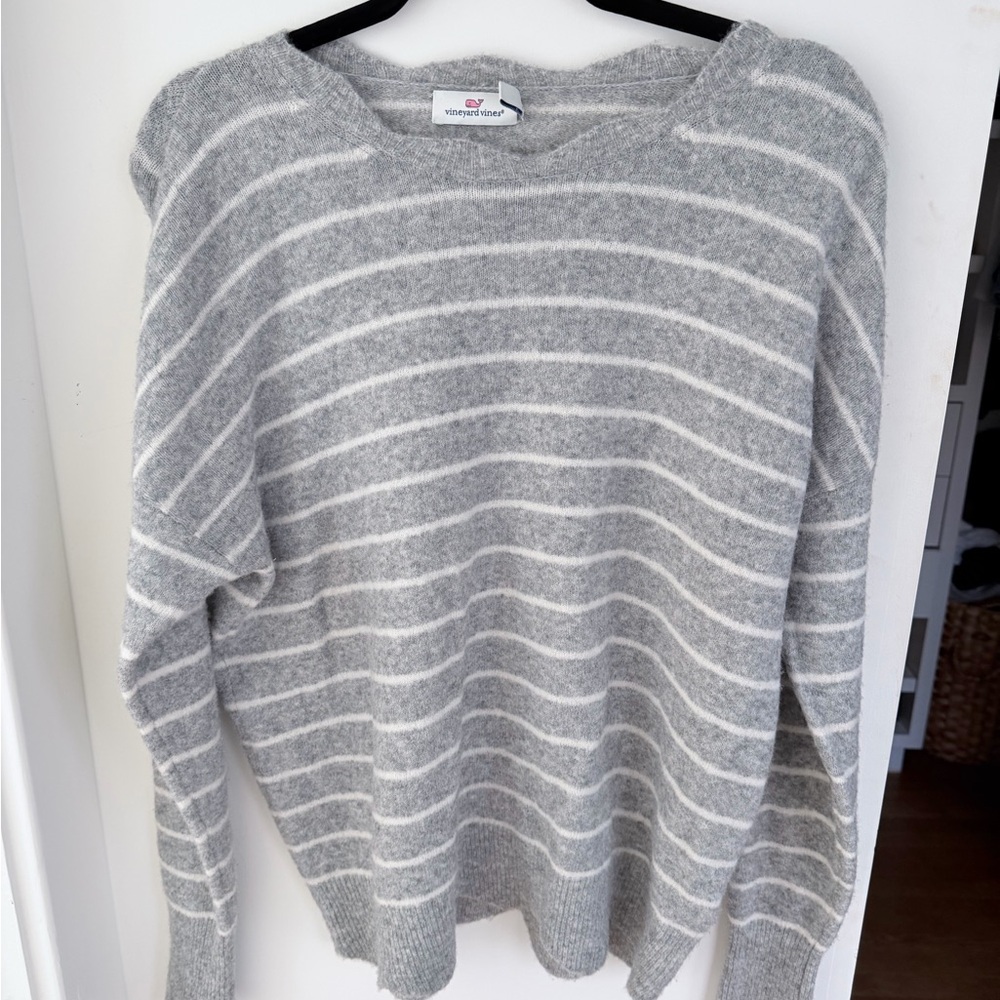Vineyard Vines Gray and White Striped Sweater with Scalloped Neck